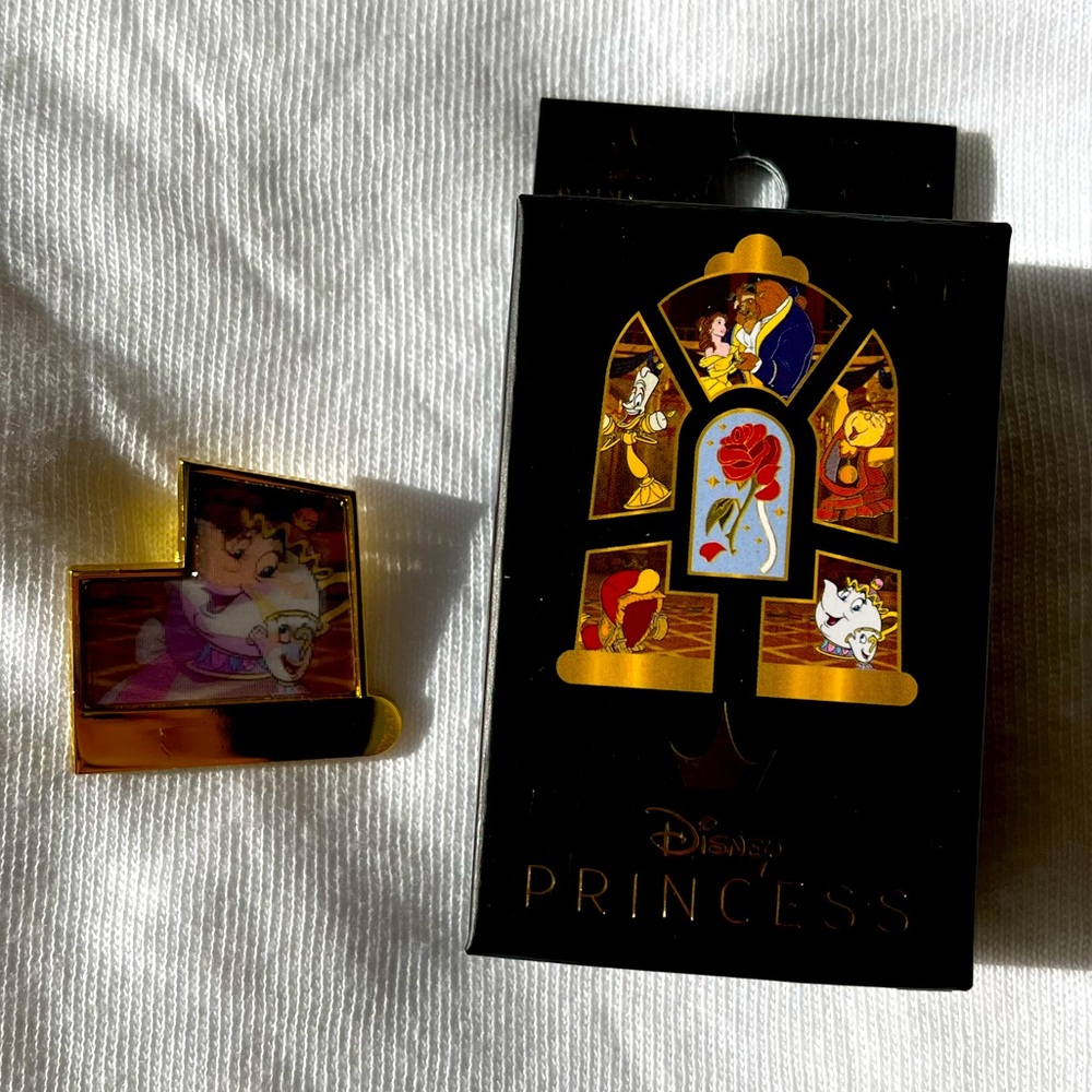 Loungefly Disney Beauty and The Beast Lenticular Portraits Blind Box Pin